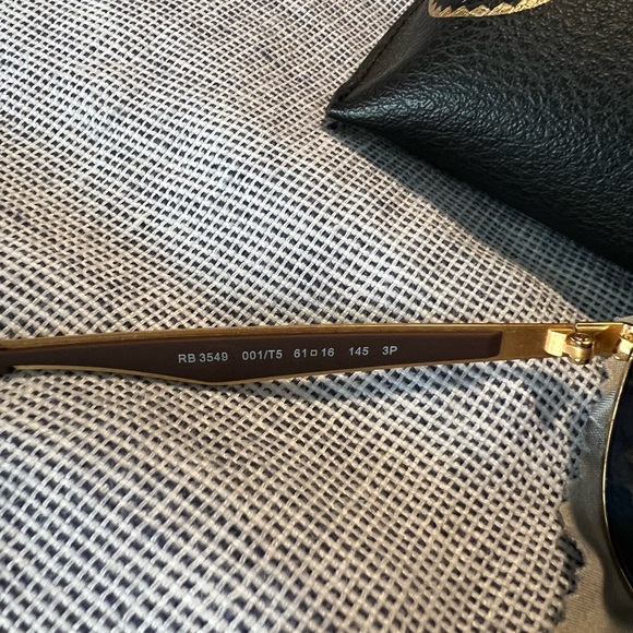 Ray Ban aviator sun glasses